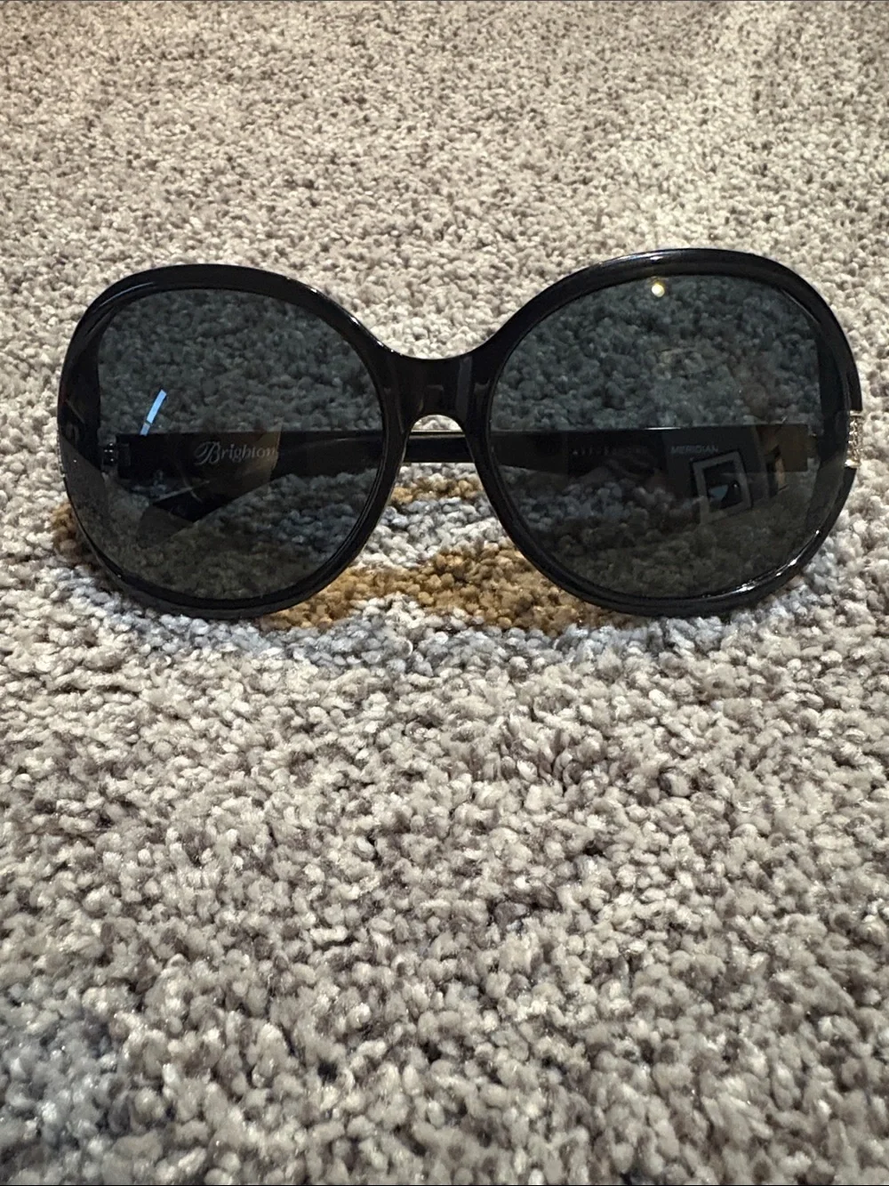 Women’s Brighton Meridian Oval Sunglasses - Classic Everyday Style